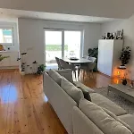 Sunny Urban Retreat With Private Terrace In Campo De Ourique *