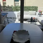Sunny Urban Retreat With Private Terrace In Campo De Ourique Appartement *
