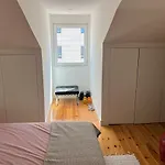 Sunny Urban Retreat With Private Terrace In Campo De Ourique * Bicas