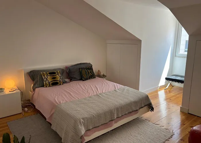 아파트 Sunny Urban Retreat With Private Terrace In Campo De Ourique